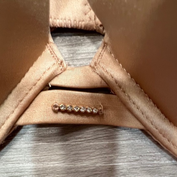 Victoria's Secret Very Sexy Push Up Bra Nude 38C - Picture 9 of 12